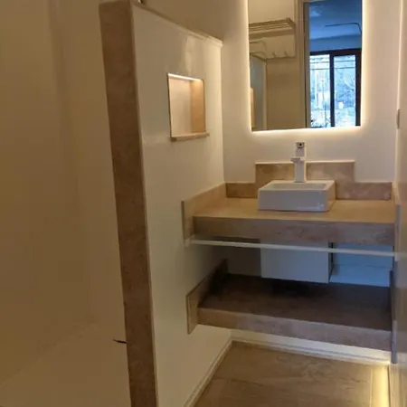 Thermae Face Aux Thermes Avec Jardin Privatif